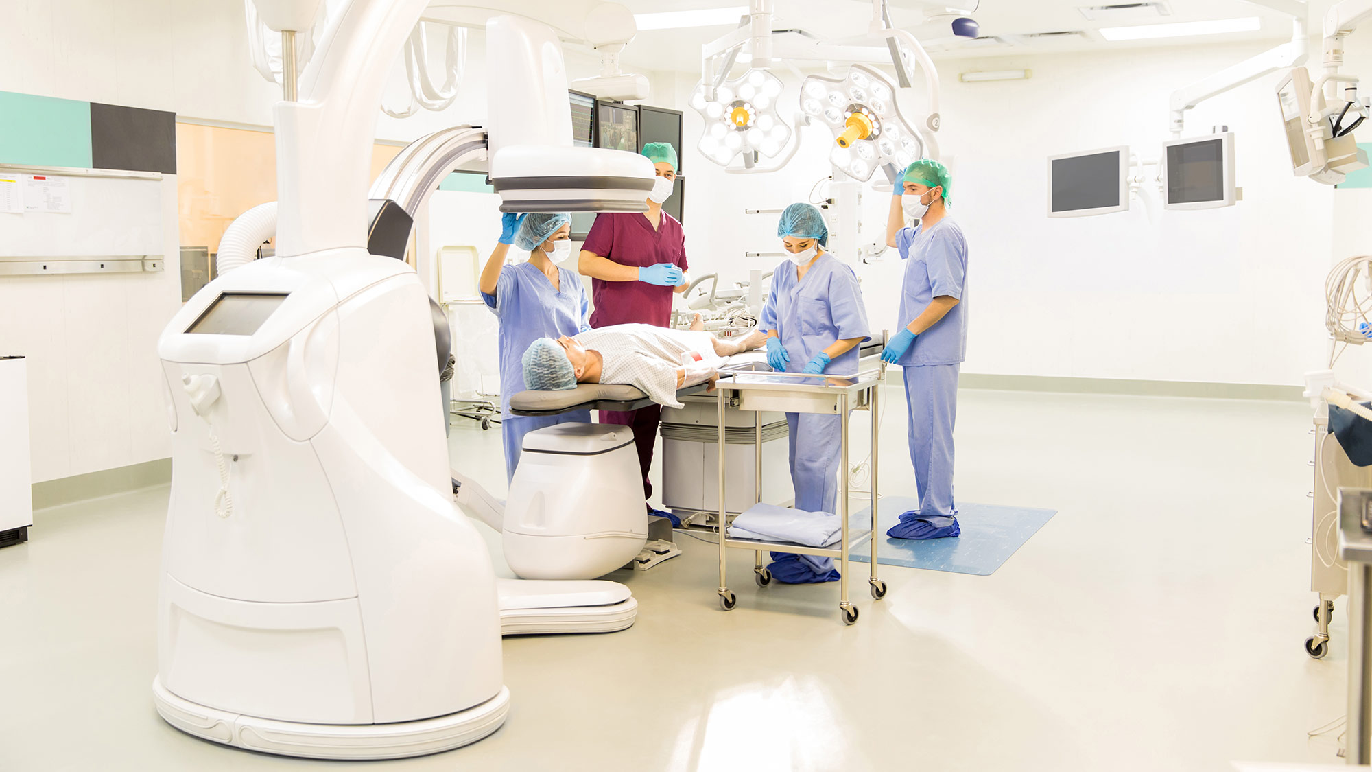 Photo of a surgical team in an operating theatre - Integrity Cleanroom