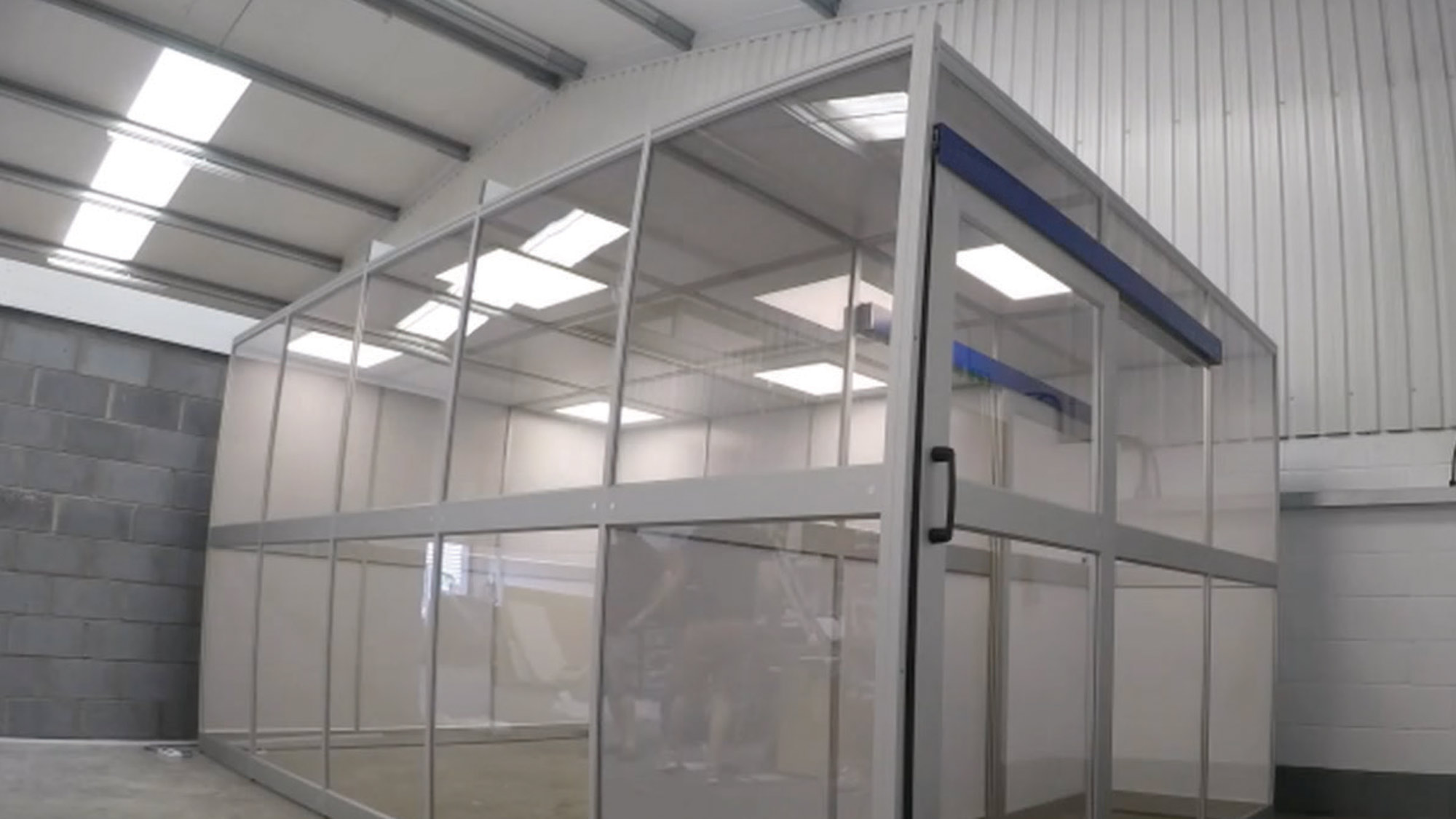 E-Liquid Modular IOS 7 Cleanroom - Integrity Cleanroom